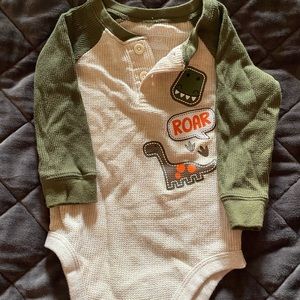Dinosaur long sleeve body suit green and tan 18m